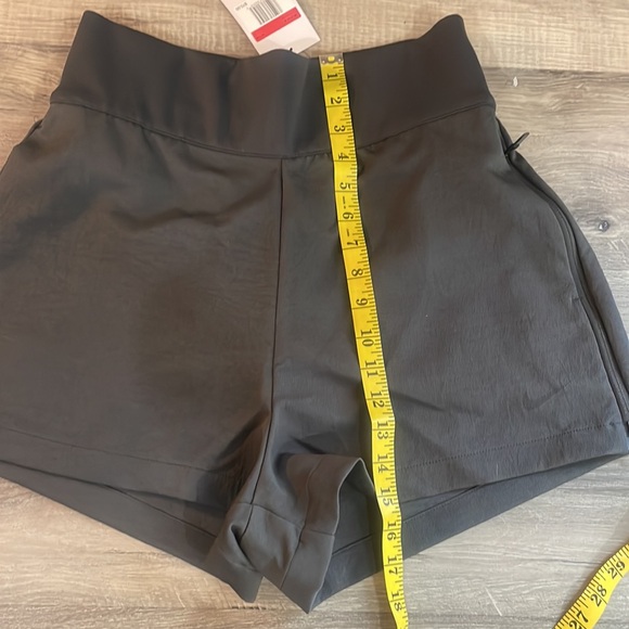 Nike high waisted grey anthracite shorts with pockets, zipped pocket, Large,NWT - Picture 4 of 10